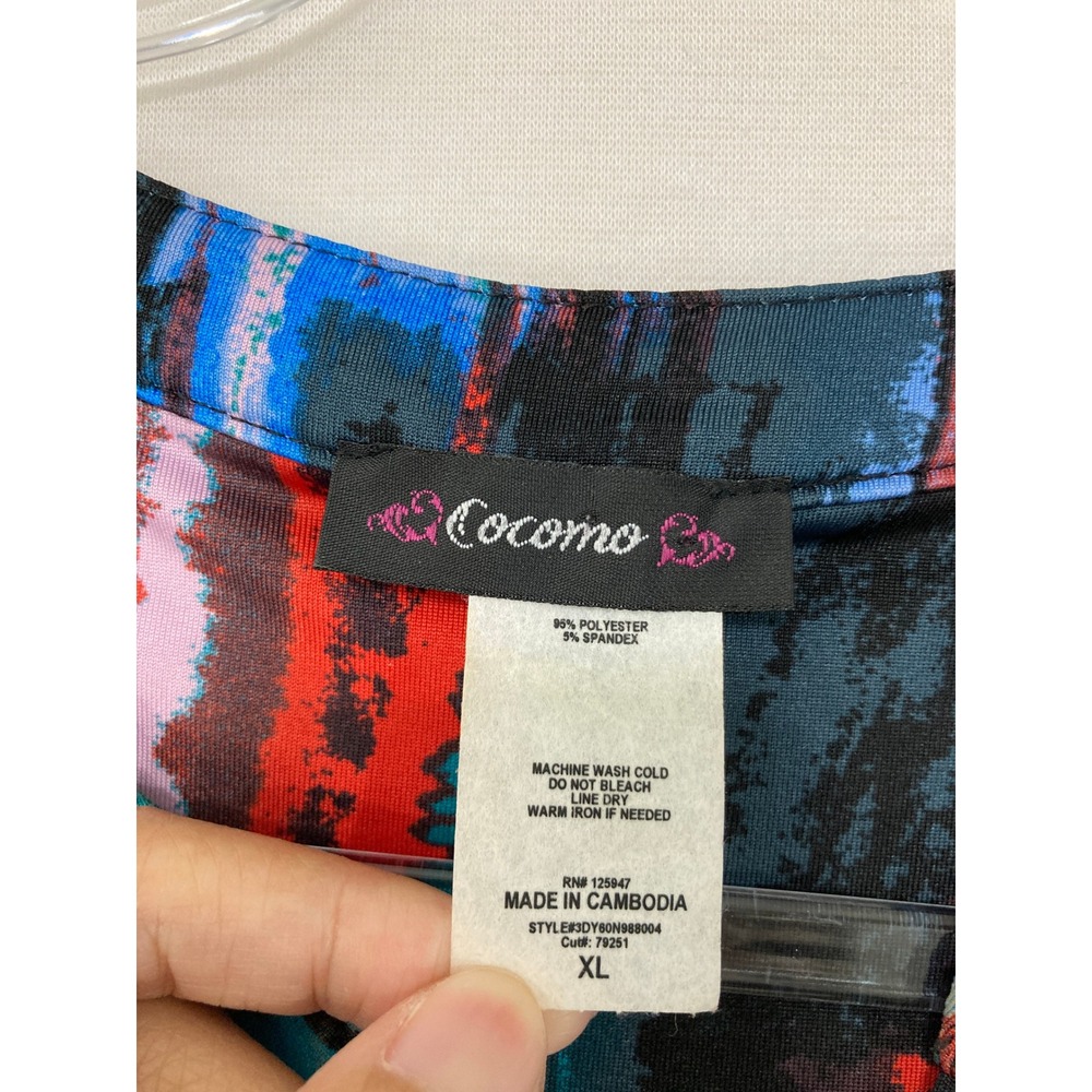 Cocomo‎ Blouse XL Blue Red Abstract Roll Tab Sleeve Stretch Popover Preppy - Picture 2 of 8